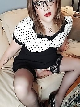 Amina Python indulges in both giving and receiving pleasure at TGIRLSEX.XXX