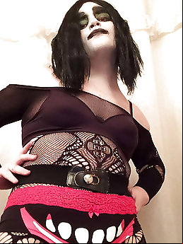 Devil in lace (goth tranny)