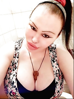 April 2024 collection: 16 images on xHamster